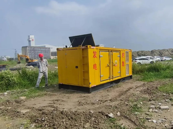 兴隆200KW柴油发电机机组每小时的油耗量受哪些因素影响？